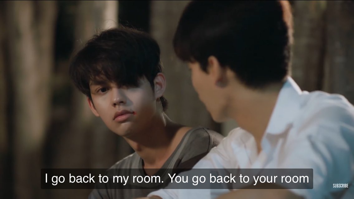 bbrightonly's tweet photo. Sarawat tried, but Sarawat failed. Still the cutest and funniest scene on the episode!!! 😗 #คั่นกูEP8
PS. I love you @bbrightvc, @winmetawin! #bbrightvc #winmetawin #StandWithBright #StandWithWin https://t.co/vfLxuzaIvJ