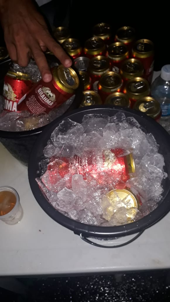 DosPiveti's tweet photo. Vestígios de ontem 🤭🤭😜🤫 https://t.co/yw3dSk04xI