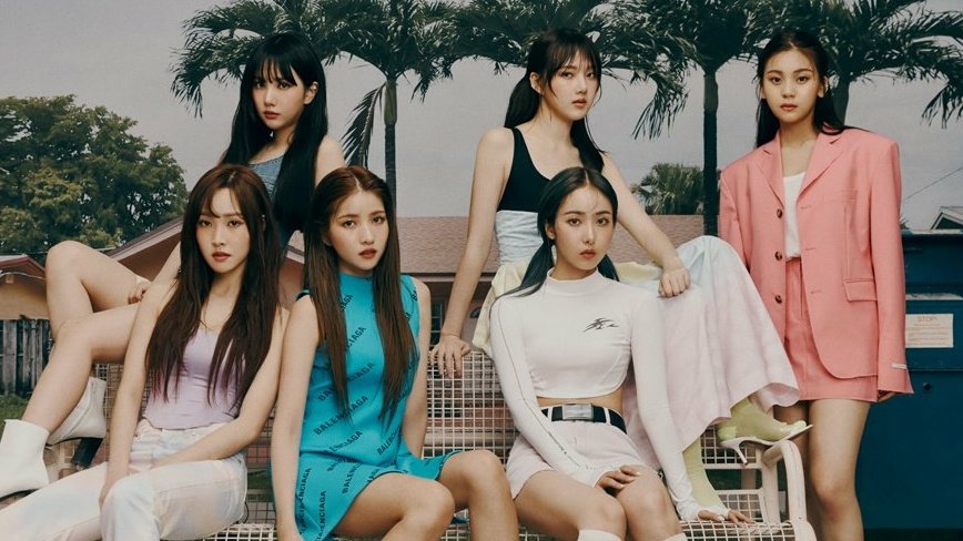 They have more than 824k album sales on Gaon + Oricon, and they were the first non-BIG3 girl-group of the 3rd generation to surpass the 500,000-mark on Gaon alone (Correct me if I'm wrong!). @GFRDofficial