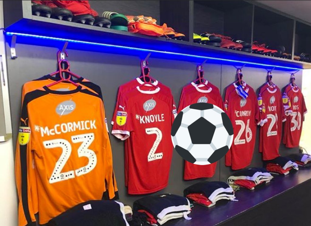 KitmanHoops's tweet photo. Who’s shirt is missing this time? #stfc #swindonstayin https://t.co/RzctsmMhEV