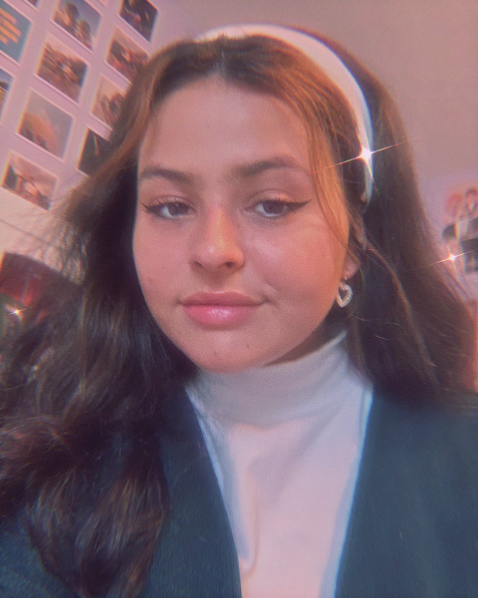LOV3ME4ME's tweet photo. ✦. * ★ ✦. * ★ ✦. * ★ ✦. * ★ ✦
that ‘braeden left my gc’ glow 
✦. * ★ ✦. * ★ ✦. * ★ ✦. * ★ ✦ https://t.co/knE8EjDvvB