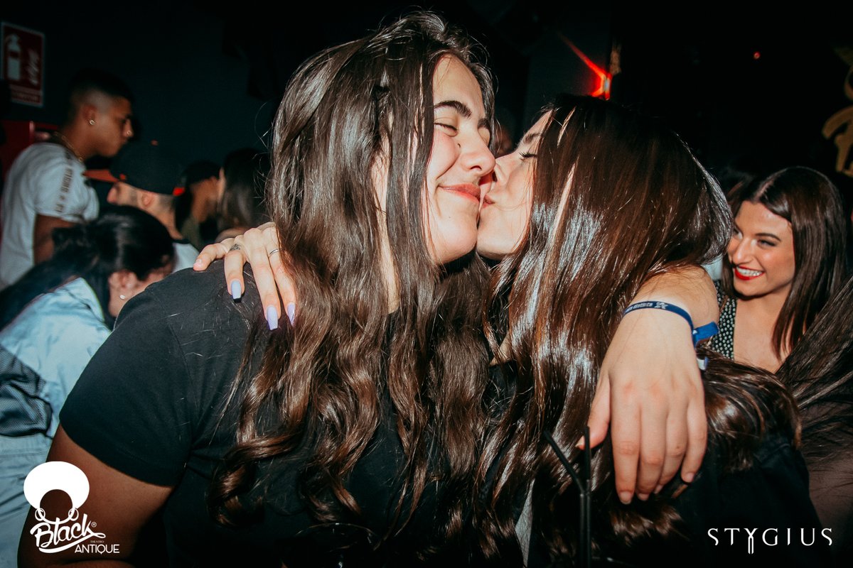 StygiusFluid's tweet photo. ¡Feliz #DíadelBeso! 😘❤️ https://t.co/kmt7ceviQt