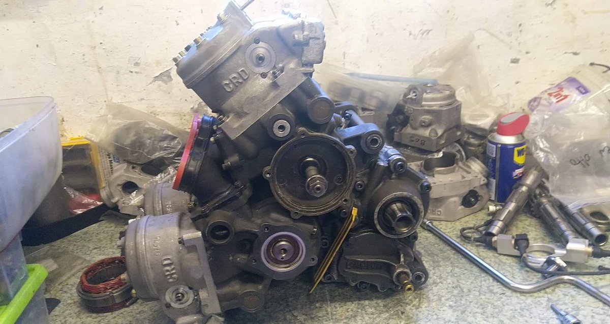 CagivaRacing's tweet photo. Easter well spent. Built 1989 Cagiva engine. 😆 #anotheronesaved https://t.co/AupEAZ1bh4