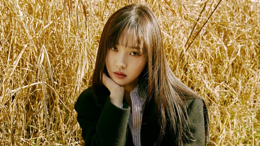 Yuju from  @GFRDofficial also has a OST (Spring Is Gone By Chance) that got 2,500,000 downloads and 100,000,000 streams. It also won Best OST at MelOn Music Awards 2015 (in her debut year!)
