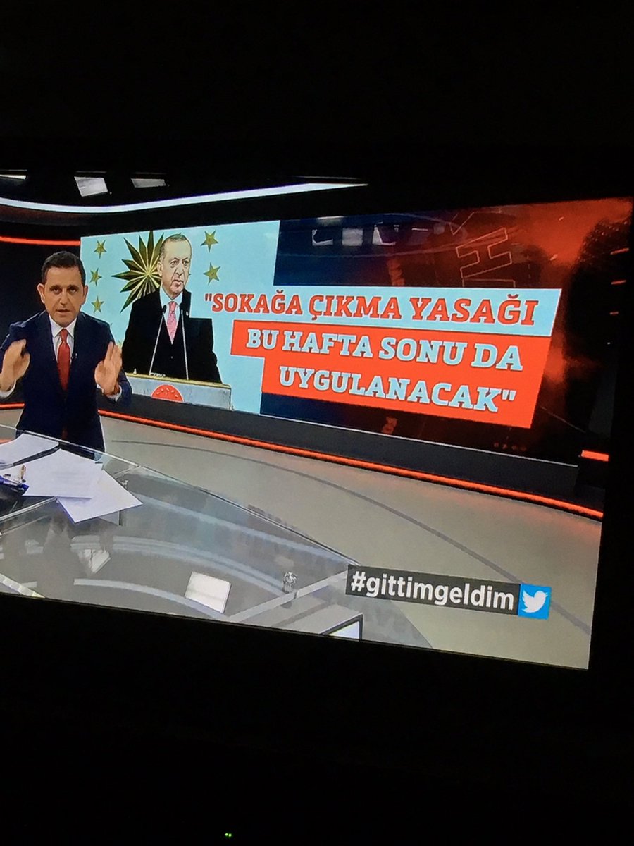 muge_erk's tweet photo. Ulan virüs’ümüz bile dünyadan farklı hafta içi sıkıntı yok ama hafta sonu bulaşıyo namussuz 🤪 #coronavirusturkey https://t.co/yilyVhL9qh