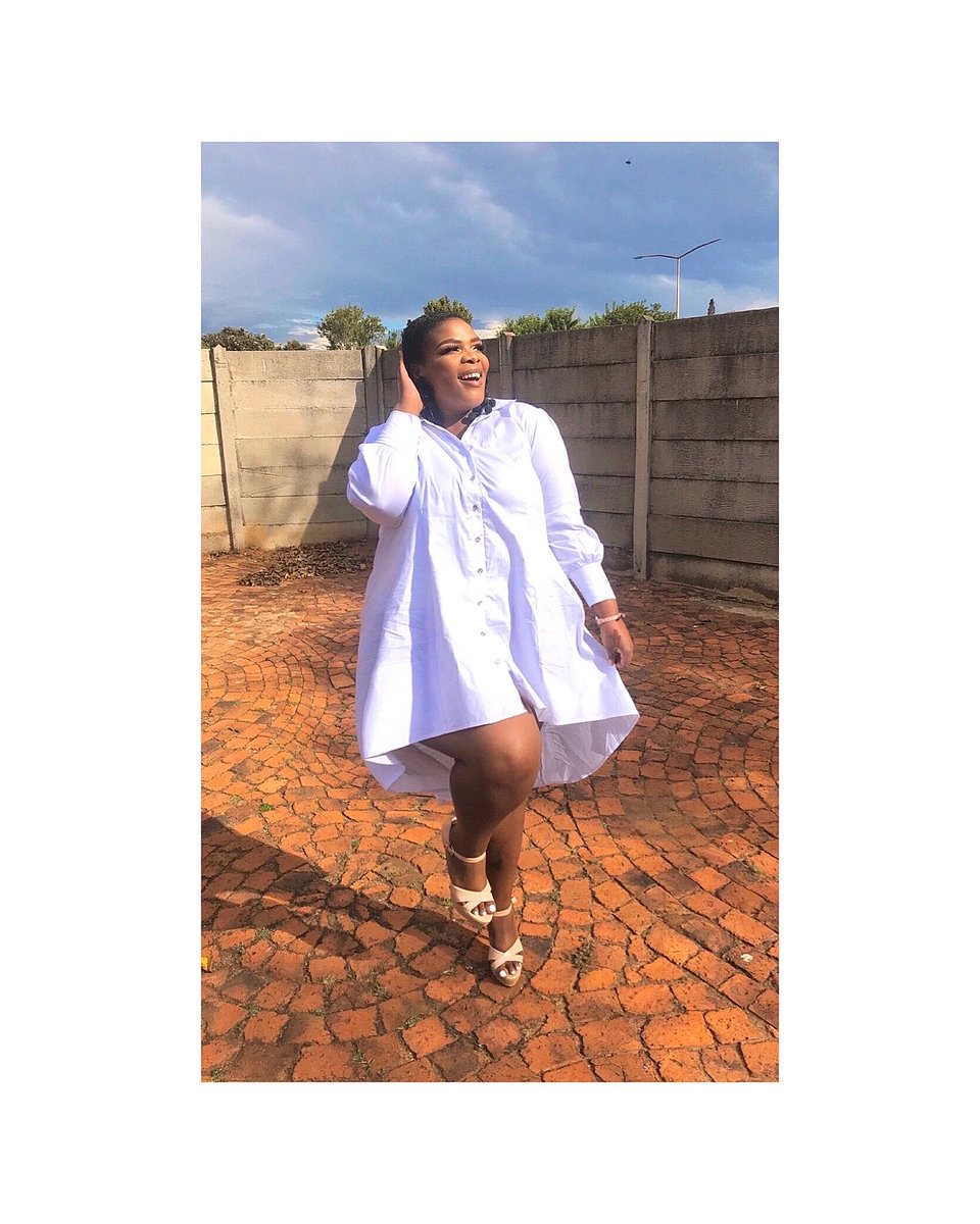 Laydey_LuScious's tweet photo. “Like wine, I age well with time”.
29 never felt so good!!🥂🥂🥂 

#birthdaygirl #birthday#flourishconfidently #loveyourself #happiness #joyinthejourney #blessedbeyondmeasure https://t.co/YhMYyU51ZO