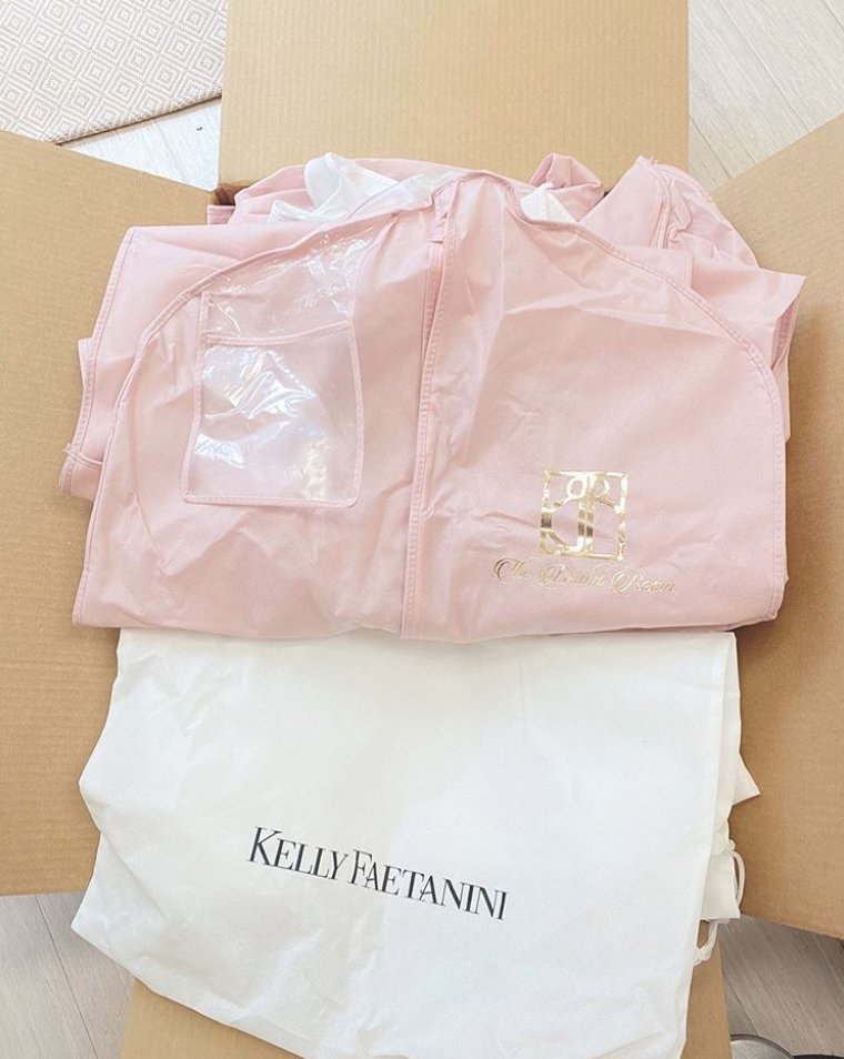 This time is so difficult for so many people and we are thrilled to be able to give back and send @kellyfaetanini some of our dress bags to be made into medical masks for those on the front lines. Let’s all work together to get through this!