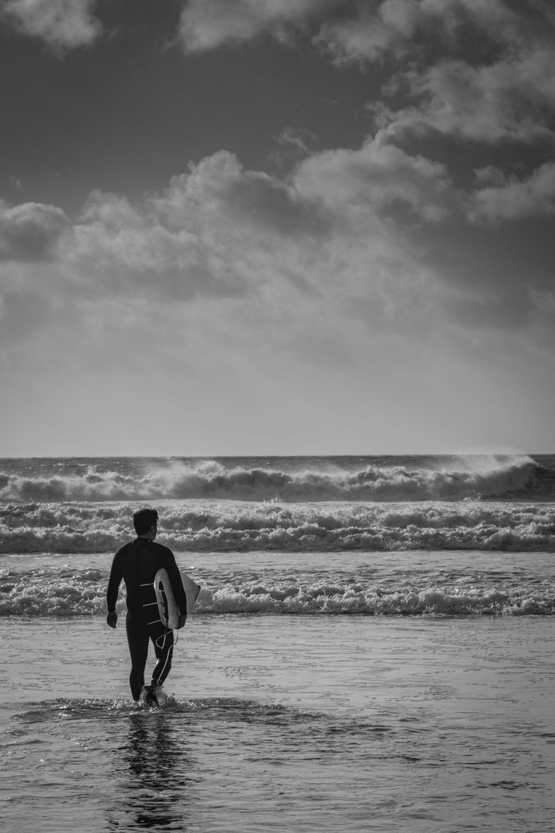 NJAPhotography's tweet photo. With the current lockdown in operation, miss being out capturing moody black and white images of the sea #blackandwhitephotography #blackandwhite #cornwall #surfing #surf #beach #waves #Monochrome #nikonphotography https://t.co/VrI5xqs8ei