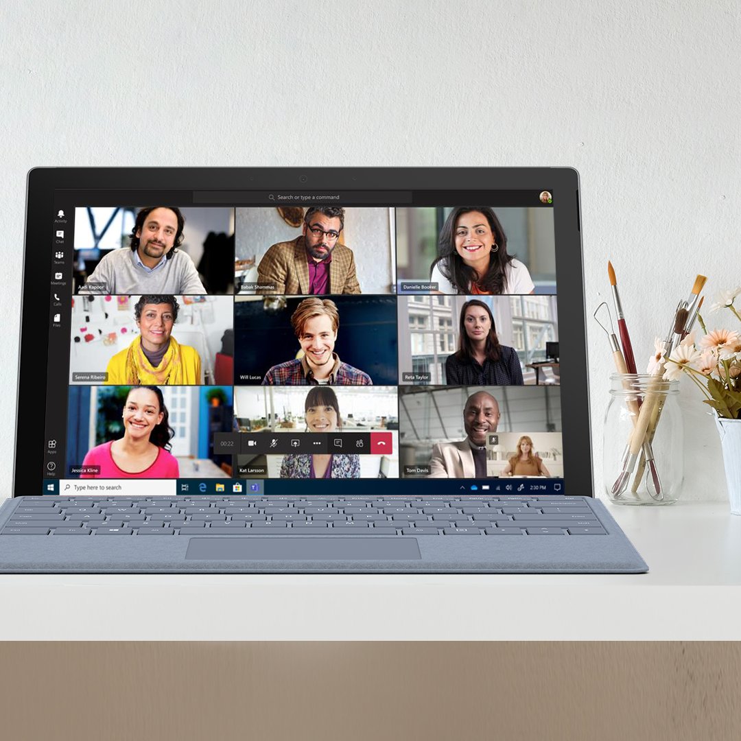 Microsoft365's tweet photo. 📢 We're increasing the number of participants who can be viewed simultaneously on the @MicrosoftTeams meeting stage to 9. Rolling out soon. 📢 https://t.co/wPjMNKSPAG