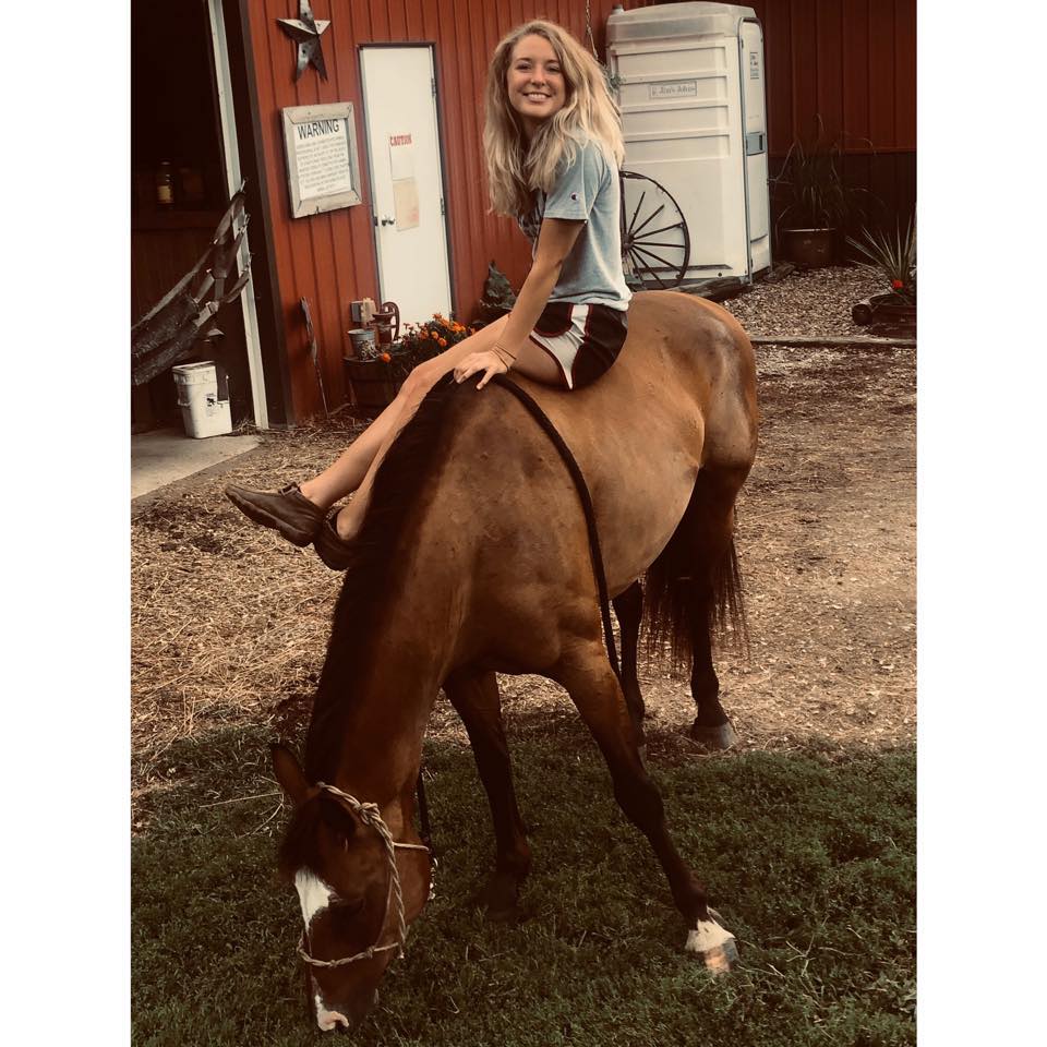 aglawjournal's tweet photo. Our #Member Monday spotlight this week goes to junior staffer Emma Grotting. Emma is from Maple Plain, Minnesota and attended Iowa State University where she majored in Agricultural Business. She also serves as the vice president of DAELA! https://t.co/rugtTztKSU