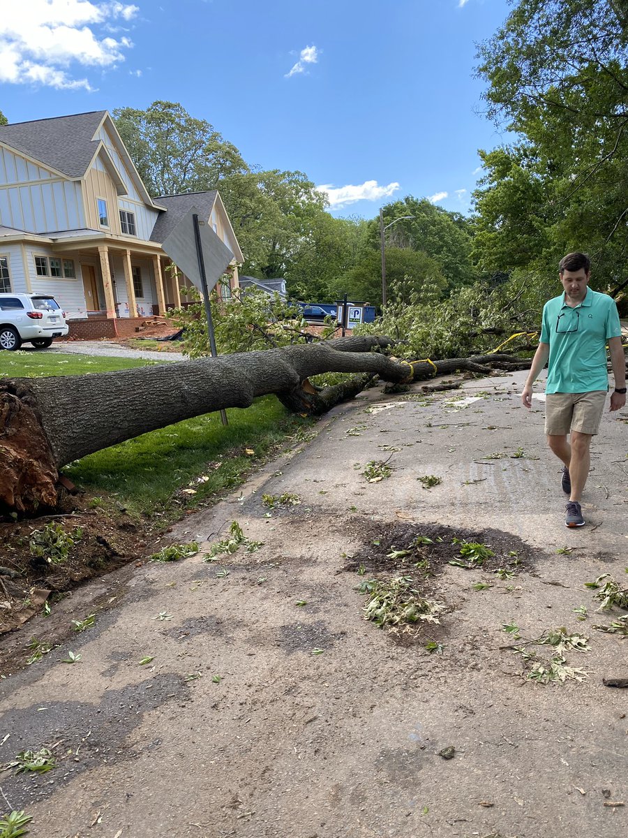 Emily_McGrane's tweet photo. @wxbrad Magnolia &amp; Winthrop in Dilworth https://t.co/uPov95zZIy