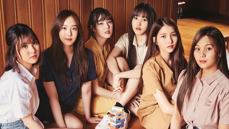  @GFRDofficial is the first non-BIG3 girl-group that debuted last decade to top Gaon Digital Song & Album Chart.