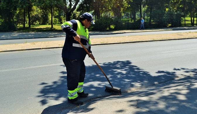 Trabajadores del aseo de <a href="/CastroMunicipio/">CastroMunicipio</a> recibirán importante bono por sus sacrificados trabajos, según lo anunciado por el alcalde Juan Eduardo Vera.
castromunicipio.cl/?p=9102