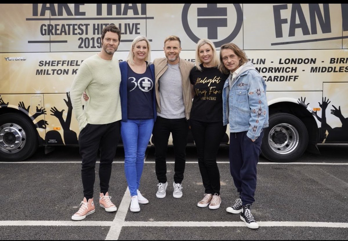 Ally_Birdy78's tweet photo. How is this 1 year ago?! Thank you @GaryBarlow @HowardDonald @OfficialMarkO @takethat for the greatest day EVER and for making our 30 year dream come true. #reunionplease 🙏🏻#takemeback #suzukisurprise https://t.co/9Ds1KNheJP
