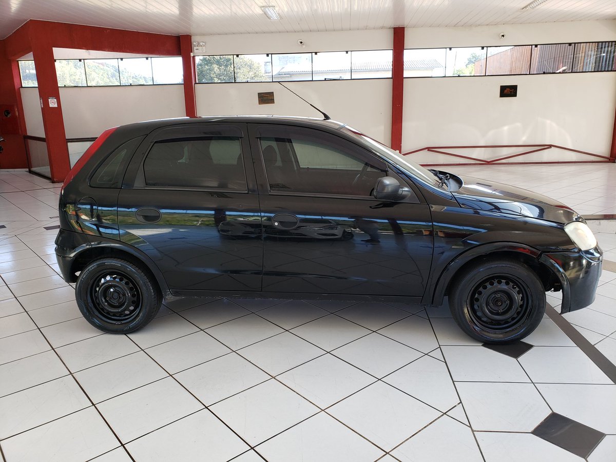 CORSA HATCH 2010 - Vitrine Veículos