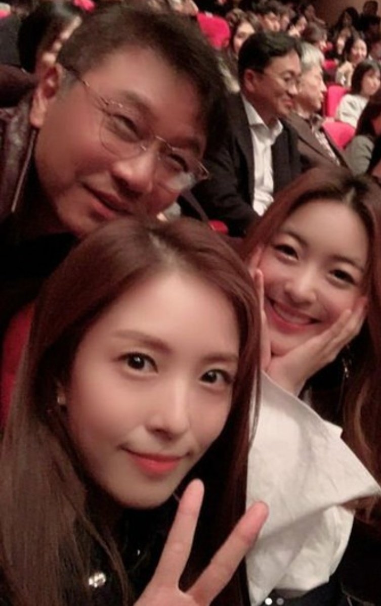 35. BoA and Luna with Lee Sooman 