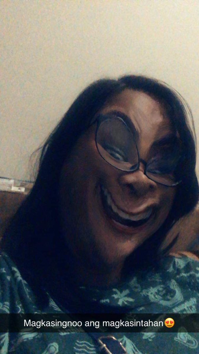 Ayan na pinakapanget sa gallery ko. Oo, I admit na pangit ako at hindi ako nagmamaganda pero alam mo yun? Walang babaeng panget. (At hindi ako babae lol) But sometimes I like how the pic/vid turns out kaya pinopost/tinutweet ko. I am sometimes proud of myself na kahit ++