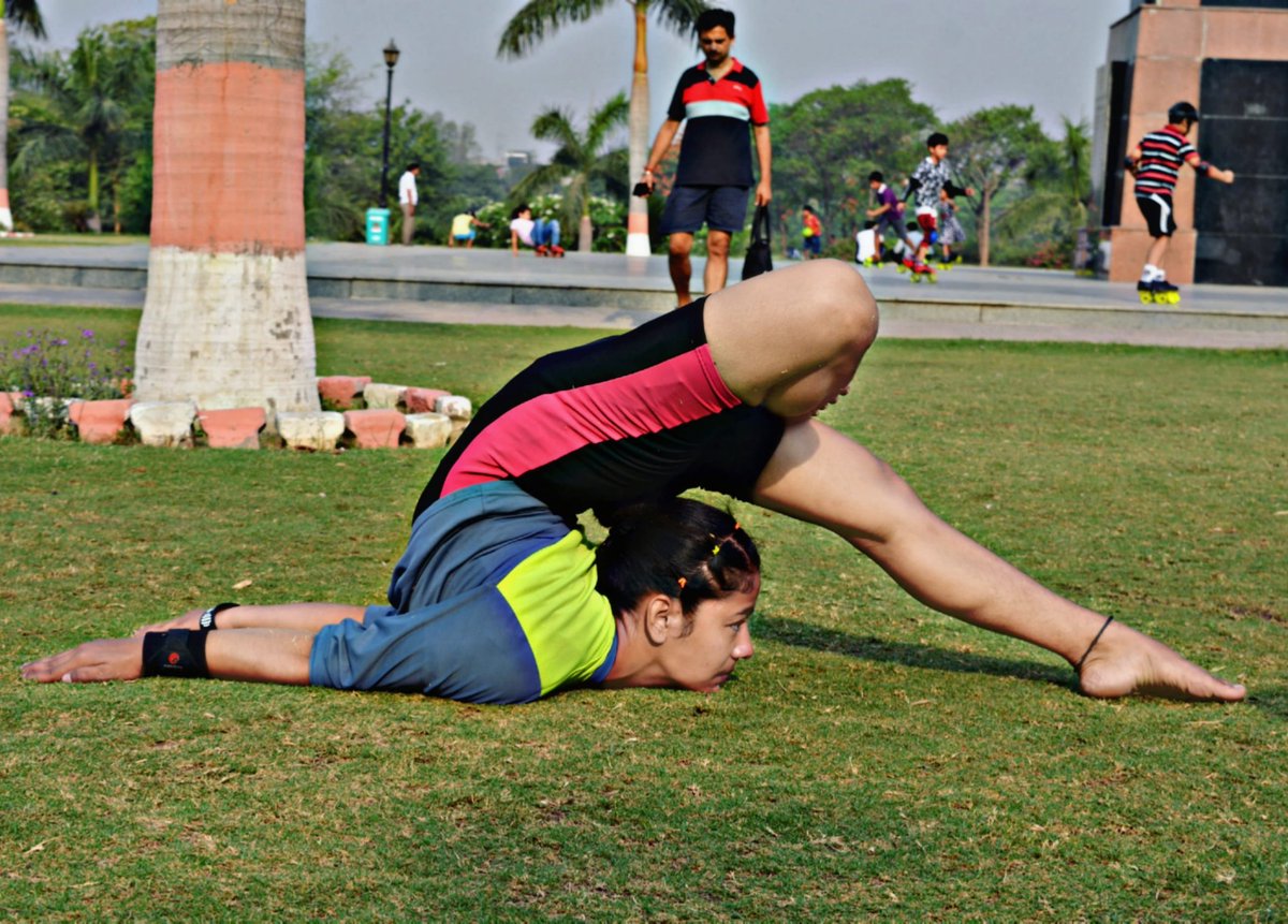 sakshirawatyoga's tweet image. Success is No ❌ Accident
.
.
#keeppractice #workhard #successfulwomen #doityourself #nevergiveup