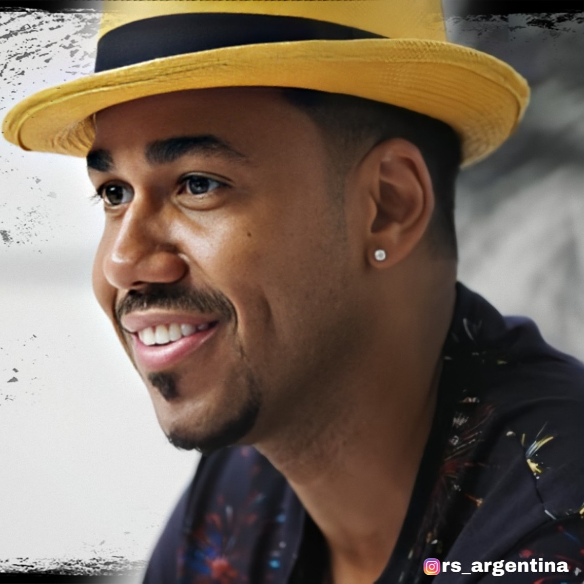 RomeoSantosARG's tweet photo. #TheKingStaysKing #thekingofbachata 
#girainmortal  #aventura #theking
#RomeoSantos #Aventura #GiraInmortal #KOB  #Goldentour #Formulavol2🔥
 #tugrupofavoritomami 🙌 #romeistas #bachata  #thekingstaysking #theking 
#music #genre #song 
#fanscluboficial 
#romeosantosarg🇦🇷 https://t.co/55kBjDpKdR
