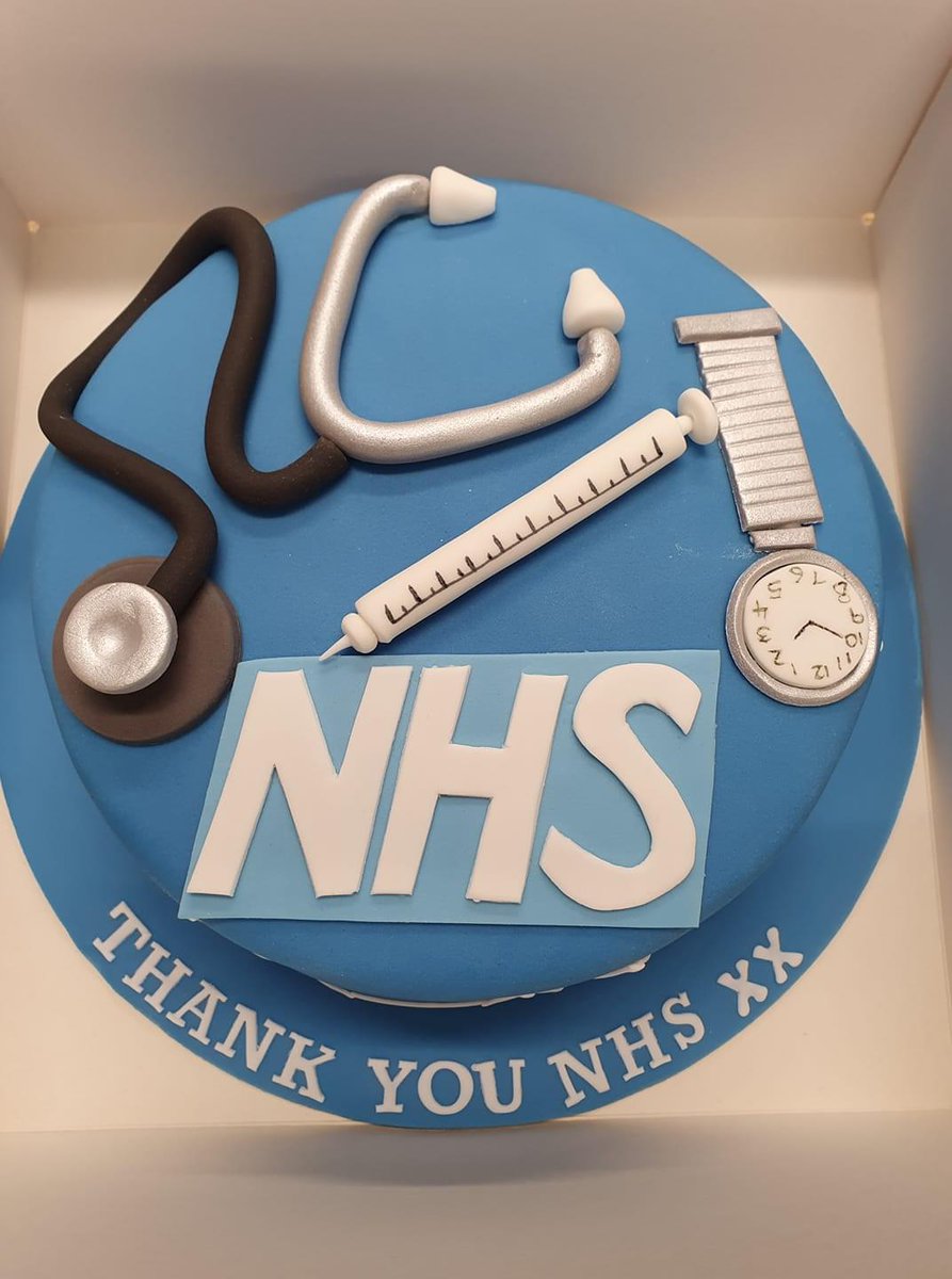 This beautiful cake arrived at <a href="/KettGeneral/">Kettering General Hospital</a> ED today courtesy of "a friend". Thank you so! Really kind and thoughtful and such a lot of work gone into making it. Needless to say it tasted even better than it looks and lasted 5 minutes! <a href="/Hacky1Leanne/">Leanne McLean</a> <a href="/JoFawcus/">Jo Fawcus</a> @simonweldonkgh