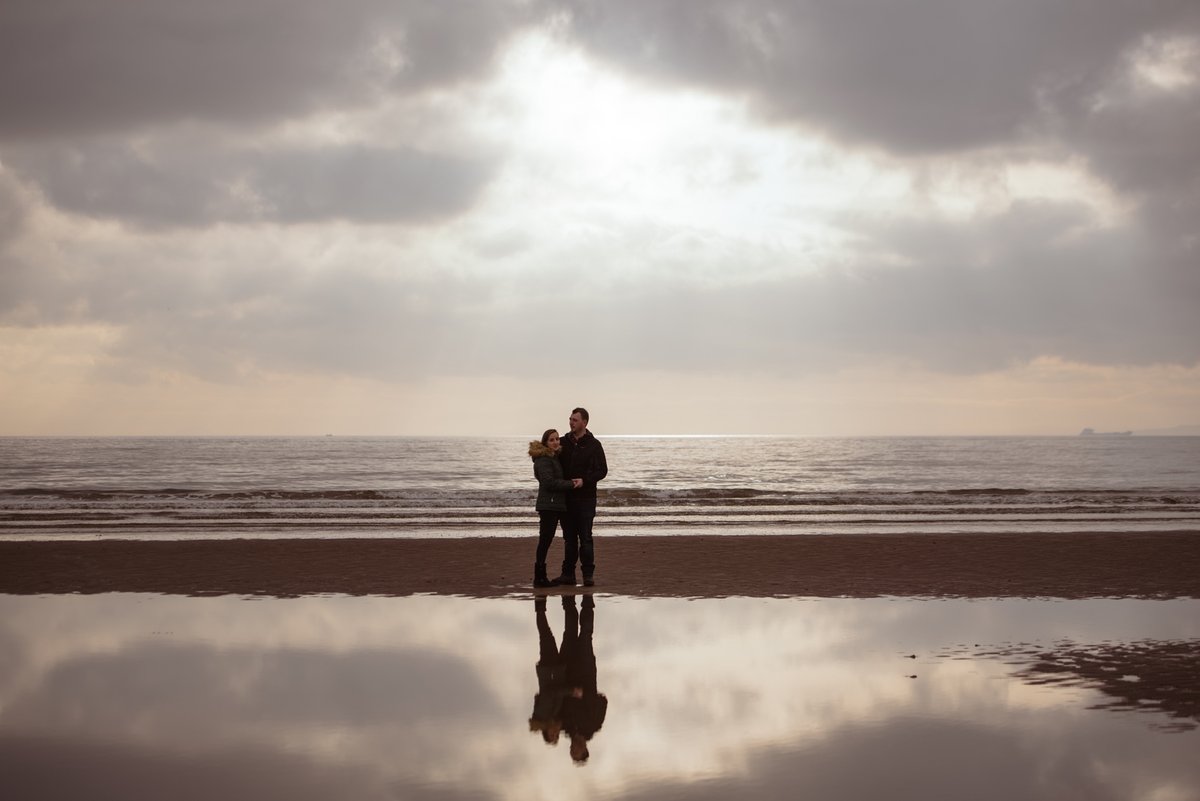 Rannoch_Photo's tweet photo. Graeme and Greer reflecting on things
.
.
.
.
.
#engagement #loveandwildhearts #love #prewedding #engaged #weddingphotography #engagementring #bridetobe #helloadventure #weddingphotographer #photography #weddinginspiration #engagementphotos
https://t.co/ICiRRbaNCZ https://t.co/4ijGY8QRUm
