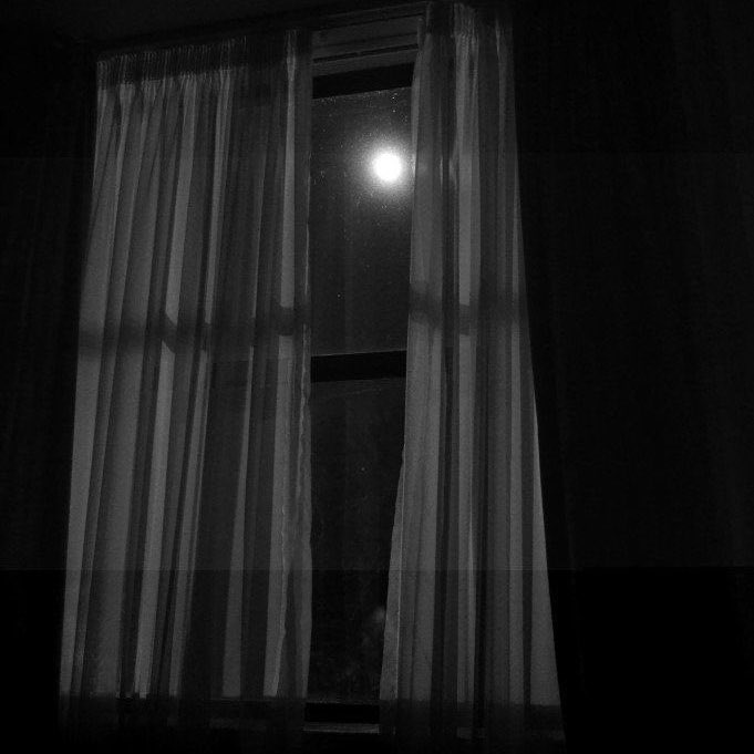 JimJinfiction's tweet photo. ☀️13/4☀️

🌤 #JimJinFic

💭 Topic : Nyctophila (n.) Lover of Darkness or Night, finding relaxtion or comfort in darkness.

🕘 13/04 - 13/05 (12.00 𝖺𝗆) https://t.co/sA3F9me3gS