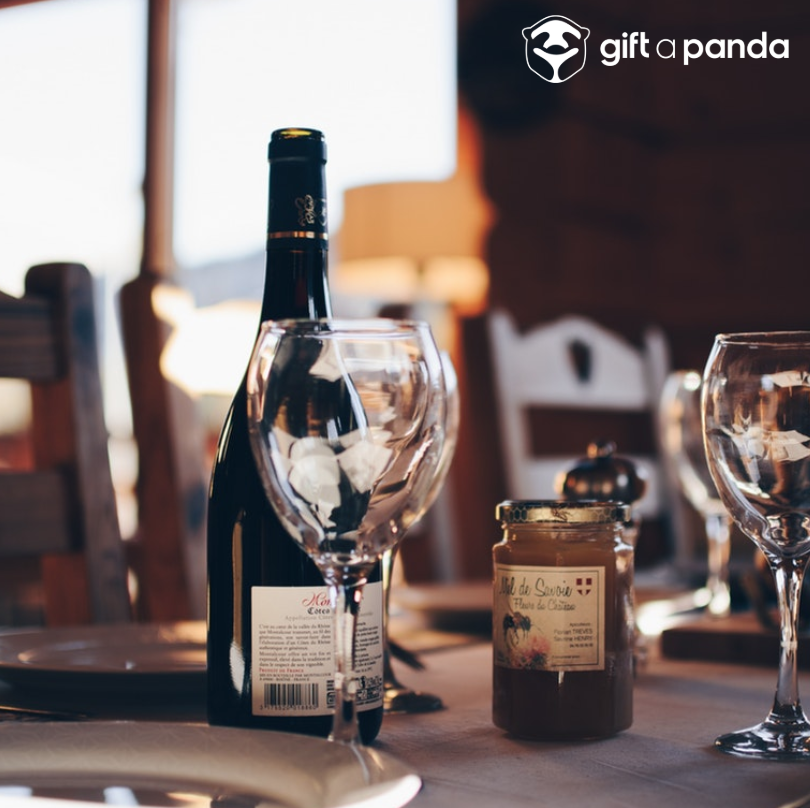 GiftAPandaHQ's tweet photo. Gift Experiences for Men (That They’ll LOVE) 
New ideas! Do They deserve the best? ;)

Photo by Quentin Dr on Unsplash

https://t.co/CWf0RhI5Mj

#gifts #giftideas #giftsforher #giftsforhim #giftideasforhim #giftideasforher #giftexperiences #bestfriendgift #bestgiftforhim https://t.co/92hdxtK88R