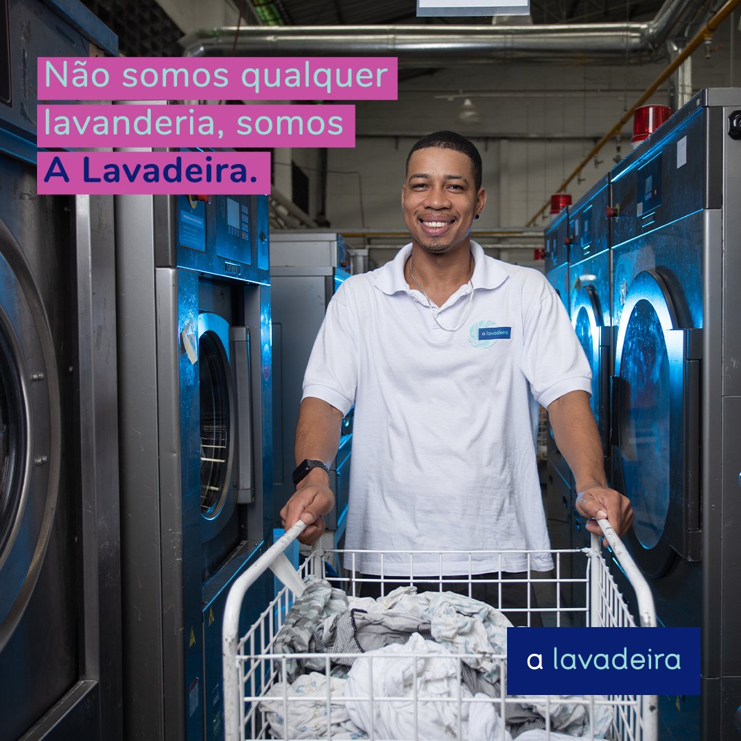 Neste momento, todo cuidado é pouco, por isso não somos qualquer lavanderia, somos A Lavadeira. Lavamos as roupas com água quente e usamos esterilizantes, além de embalar todas as peças para você se sentir mais seguro, mantendo o distanciamento social. #FiqueEmCasa