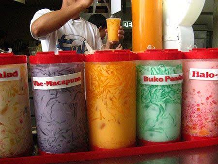 one direction as palamigsthe iced drinks actually contain sago (tapioca pearls) and gelatin pieces and are usually flavored with syrup from a wide variety of fruit extracts. t kohe one we tried was green and contained coconut pieces and sweet corn.