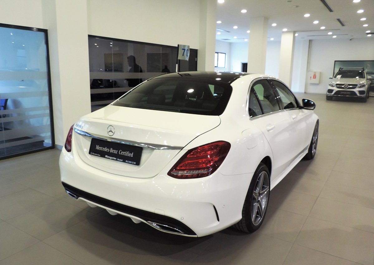 mengerlerist's tweet photo. C200d BlueTEC AMG 369,900 TL'lik fiyatıyla Davutpaşa Showroom'da yeni sahibini bekliyor ⭐️
İlan detayları için: https://t.co/M4kbhvMhYa
#mercedesbenz #cserisi #c200d #amg #bluetec #certifed #ikinciel #pazartesi #thebestornothing #csedan #luxurycars #istanbul https://t.co/LcjFkcQpWf