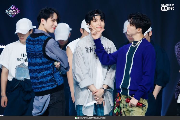 this was damn fking cute  @GOT7Official  #GOT7  #갓세븐  #GOT7_NOTBYTHEMOON  #GOT7_DYE