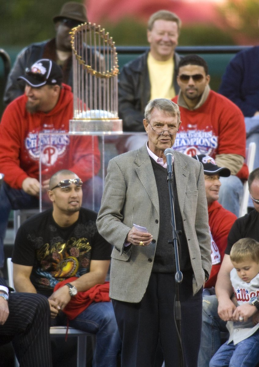 SportsRadioWIP's tweet photo. 11 years ago, we lost a legend. We miss you, HK. ❤️

(📸: USA TODAY Sports) https://t.co/4sODN47x0l