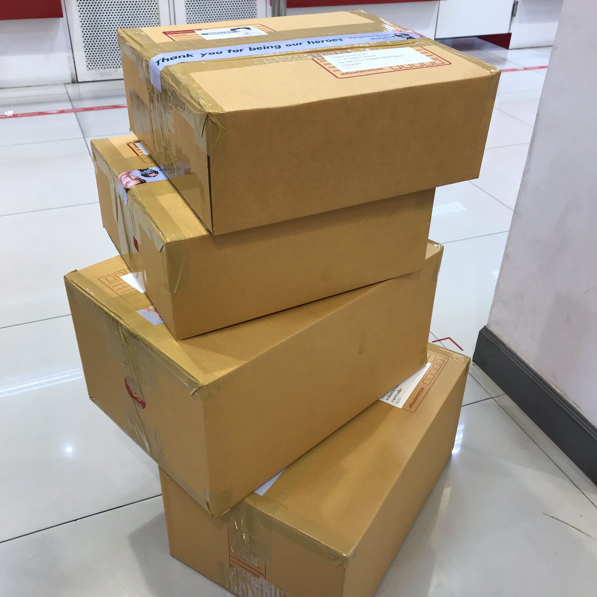 MASKbyBAM's tweet photo. จัดส่ง face shield รอบ 5 175 ชิ้นไปอีก 4 โรงพยาบาลแล้วนะคะ🙏🏻
(ตอนนี้ส่งไปทั้งหมด 1059 ชิ้น 20 โรงพยาบาล)
#MaskbyBAM #BAMBAM https://t.co/krb9y2bKc3
