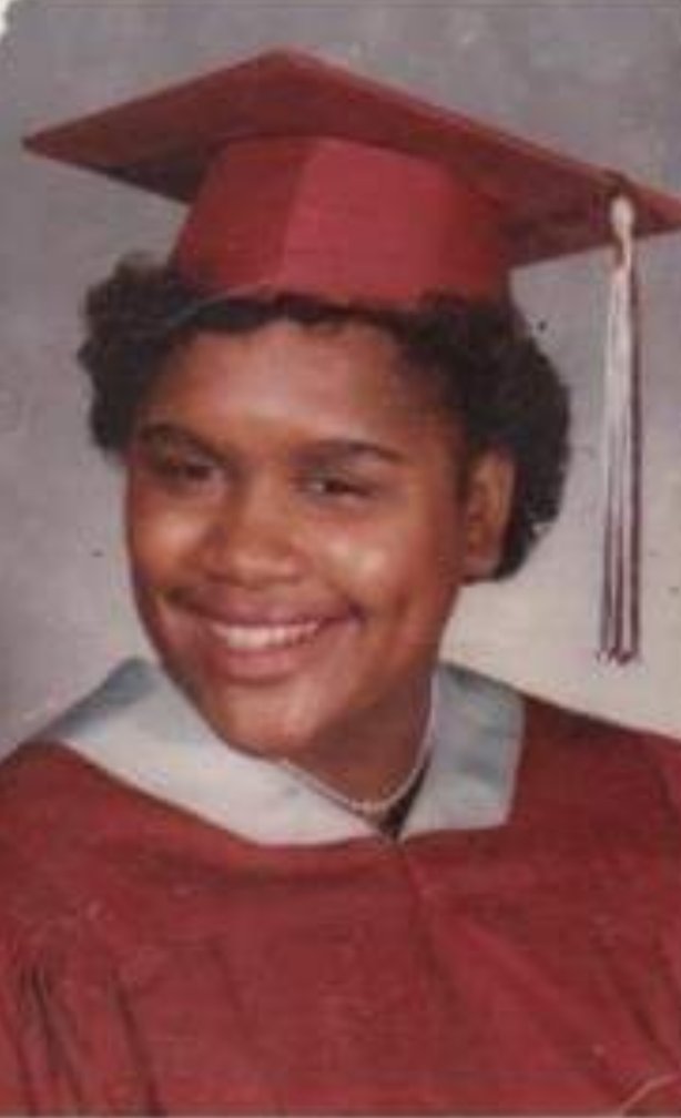Bernie102S's tweet photo. #gooddaydc Fiorella LaGuardia HS of Music and Art NYC, Class of 1984 https://t.co/SPEIXGE0x8