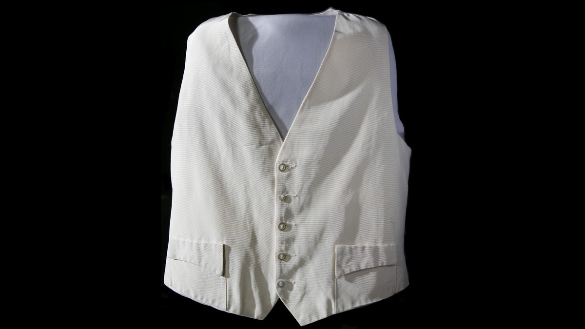 smithsonian's tweet photo. 50 years ago today: "Houston, we've had a problem."

This is #Apollo13 flight director Gene Kranz's vest—hand-sewn by his wife Marta—now in our @airandspace's collection. #Apollo50 https://t.co/6jjHbloJ1D