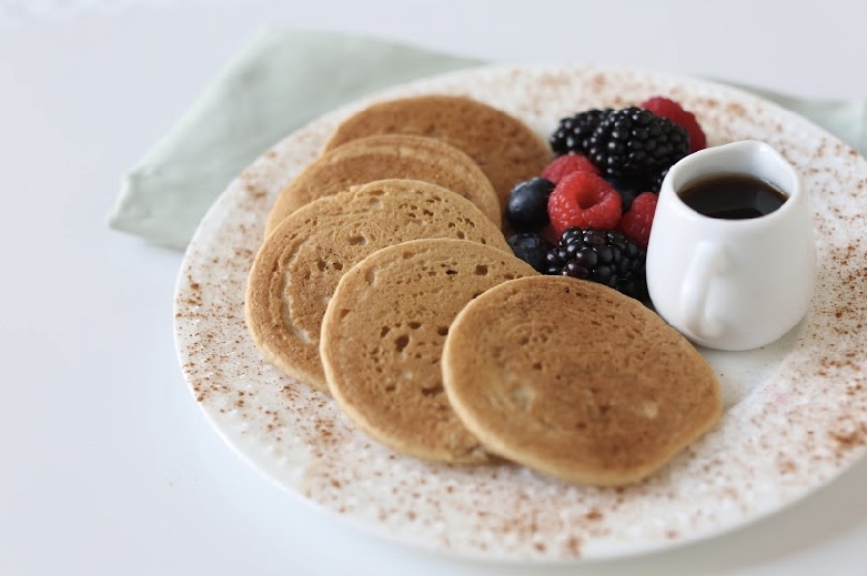 MuffinElse's tweet photo. Did you know cinnamon naturally lowers blood sugar? We sprinkled some to this wholesome breakfast #balance #muffinelse #paleo https://t.co/YTkdtudLC6