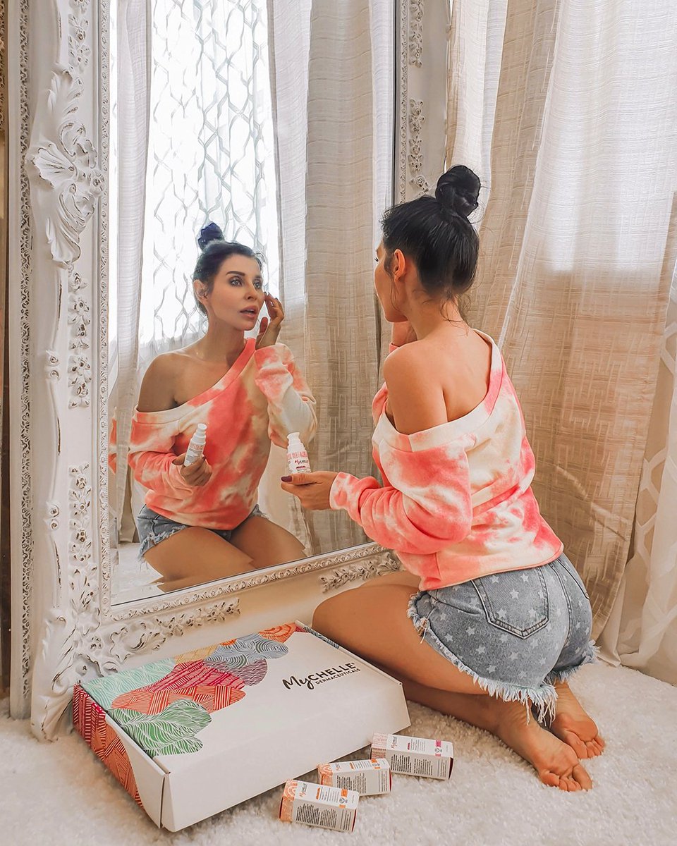 BOGO 50% Sitewide is on! Now through April 21st buy one product and get another 50%! Plus the first 500 orders over $70 will receive a limited edition sun tote for free with their order. And to make the deal even sweeter, 1% of the net proceeds will go back to <a href="/coralcrf/">Coral Restoration Foundation</a>