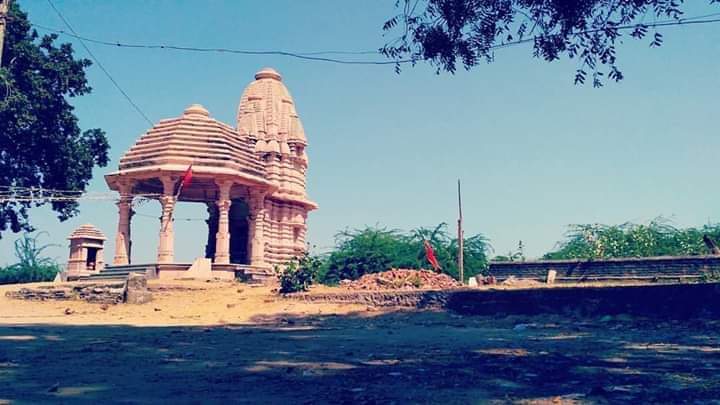 panchalsunild's tweet photo. #jayshreedhardevi
#maa
#ablauva
#Corona
#Lockdown21
@Er_jayram_joshi
@krunal_0210 https://t.co/fF0XbwERzb