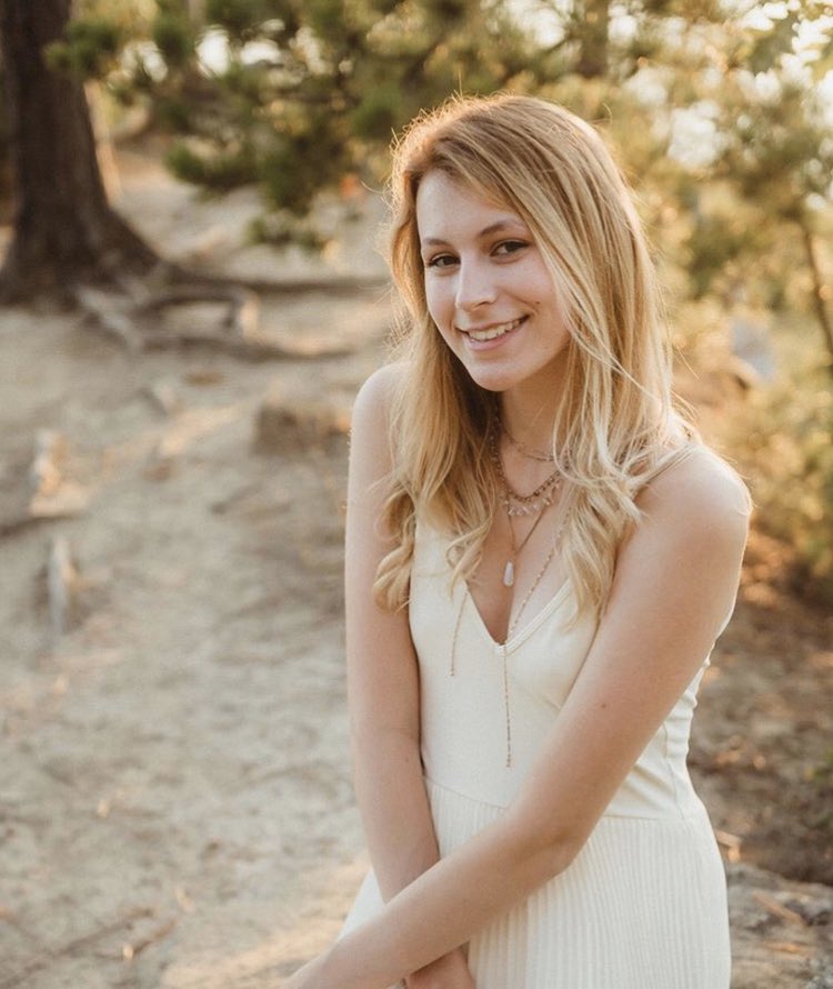 nipmuccollegec1's tweet image. Congratulations to Nyah Gazda, who has accepted a place in NYU Tisch School of the Arts majoring in Film and Television!! @ngazda35 @nyuniversity @NYUTischSchool