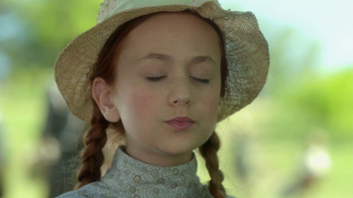 -Anne Shirley: Very happy girl, likes to talk a lot, when she says she's sad her facial expressions say otherwise. The girl freckles seem to appear and dissappear depending on her mood.