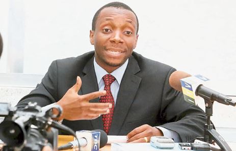 siasazetu's tweet photo. Hivyo ilibidi kukopa kuweza kumudu kulipa mshahara.
#Pengine ndio msingi wa kejeli za Rais Uhuru Kenyatta miaka hiyo kwamba ilikuwa Kenya peke yake katika nchi za Jumuiya ya Afrika Mashariki iliyoweza kumudu kulipa mshahara watumishi wake bila kukopa. https://t.co/utZSFo7RZ7
