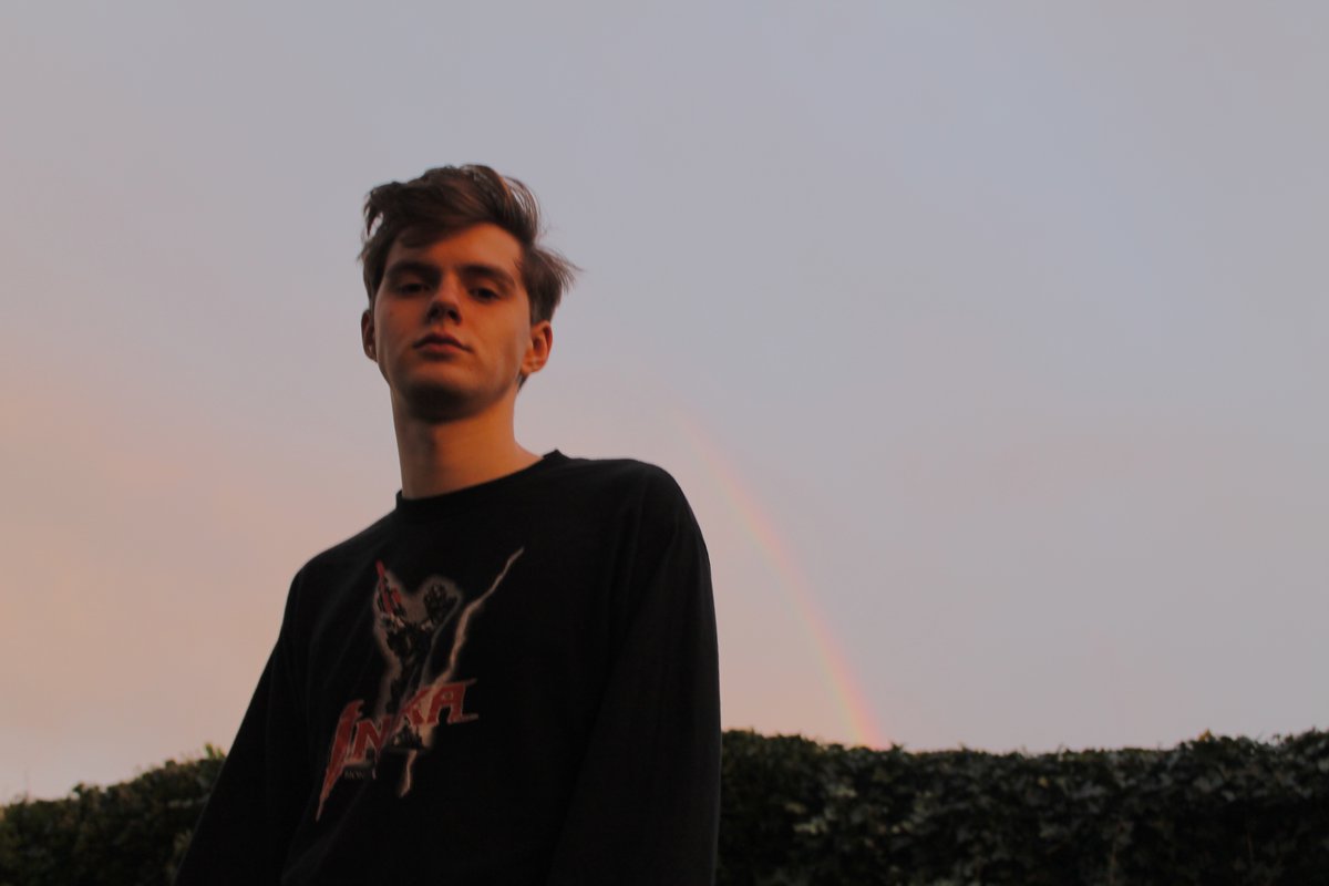 HighCloudsmag's tweet photo. Liverpool producer @roscoe_fox shares illuminating debut “Three Candles” https://t.co/C8YplUWj84 https://t.co/qNndNxNid7