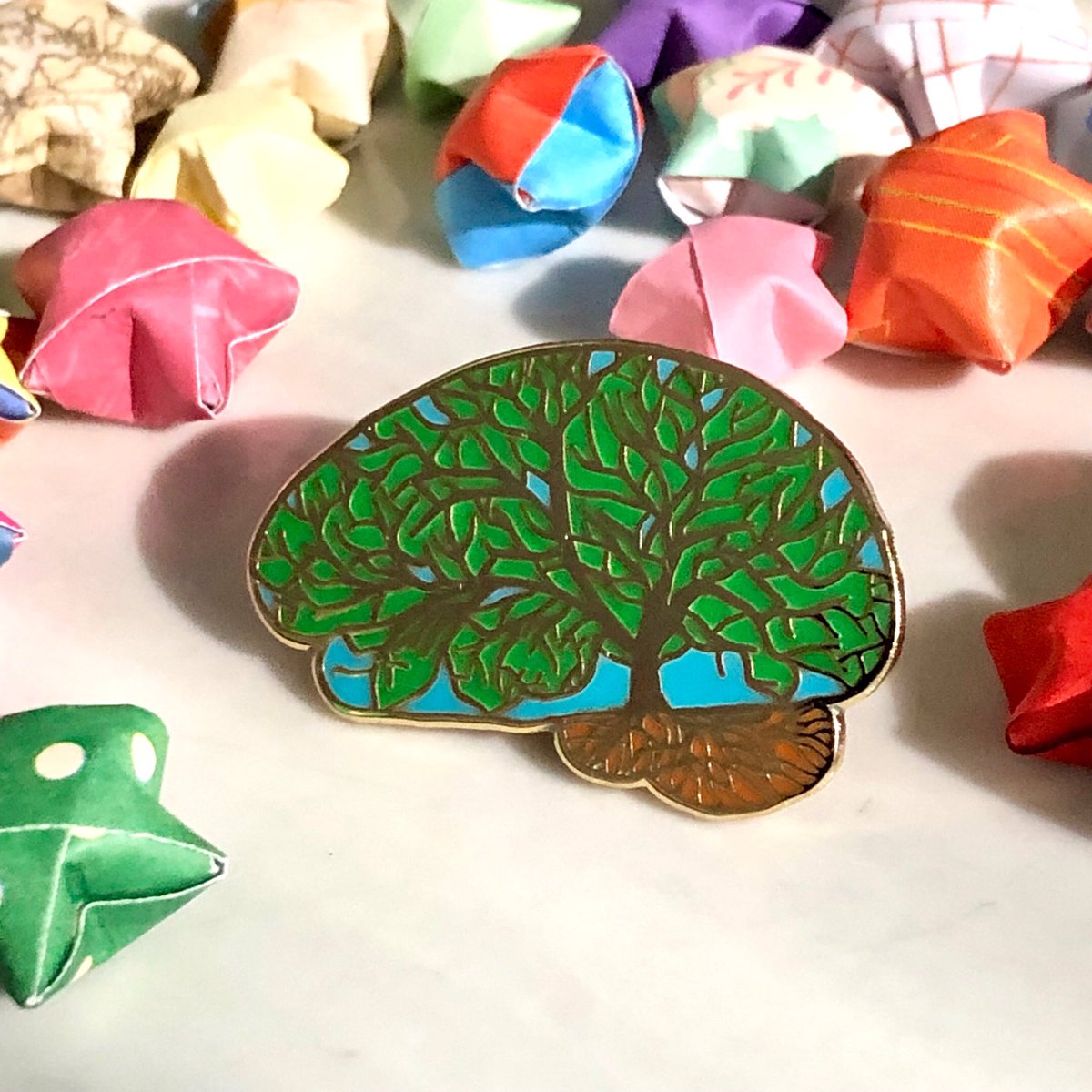LauraBundesen's tweet image. Tree pin and design sharing today - find the pin here: laurabundesen.com/store/c5/Fun_B… and the other stuff in my RedBubble shop - get your green on 🌲😀🌳🐲💚