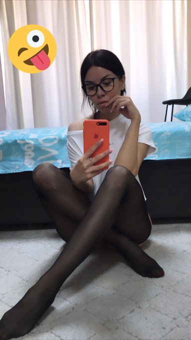 SashaColibriXXX🔞♨️🔝🔝 - I miss you 😘 @sashacolibrixxx 🐣🐣 https://t.co/WghkK3AXy9