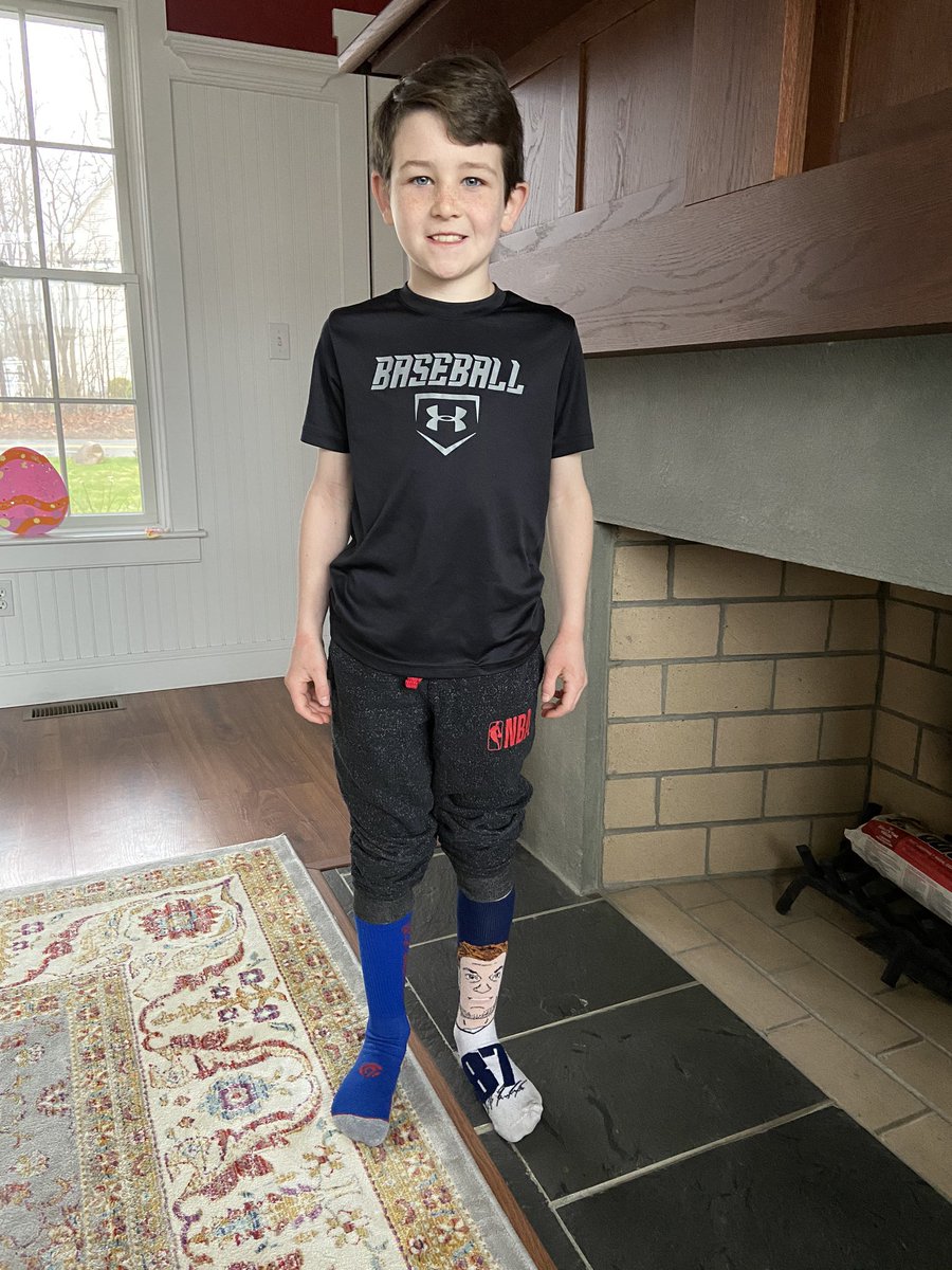 Ntucker111's tweet photo. @Ntucker111 @MPSPanthers @k_a_fisher @Jaworek_School  Evan is socking it to Coronavirus! https://t.co/jccO7MCvIu