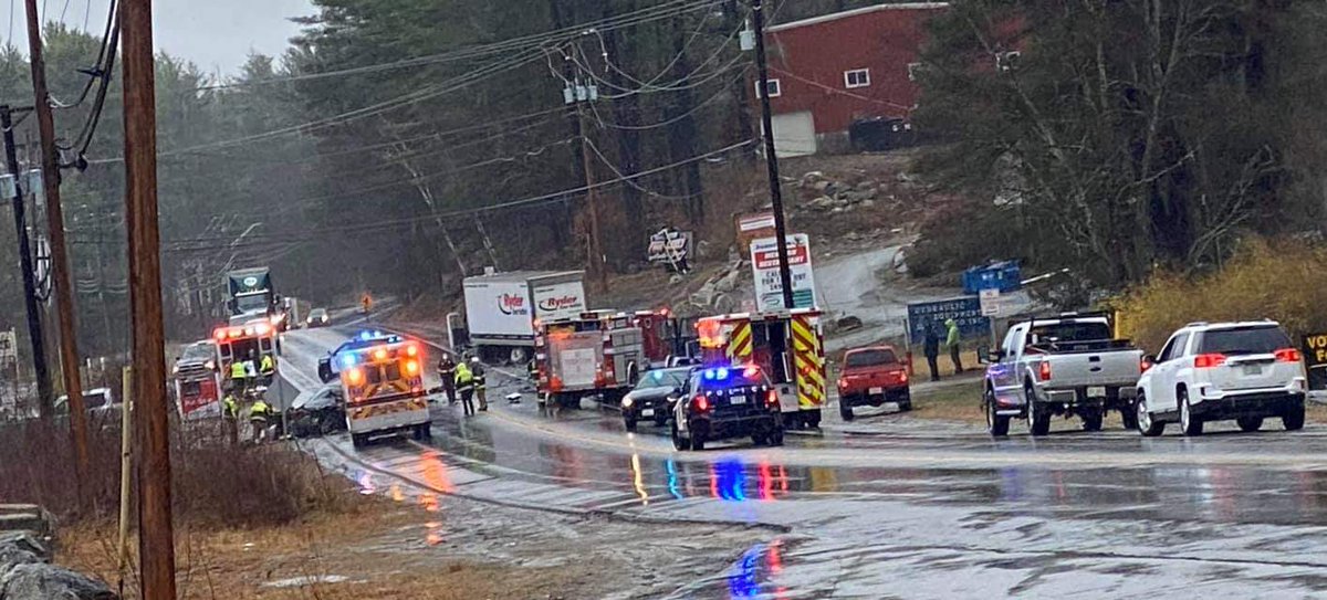 RockinghamAlert's tweet photo. (OOA) Brookline, NH *MVA/EJECTION/FIRE* 204 Route 13 - MVA with a serious motor vehicle accident, patient ejected from the vehicle, fire also reported, road is closed - 4/13 - 10:00 #NHTraffic #Rte13 #Brookline https://t.co/AIHCHEzj1w