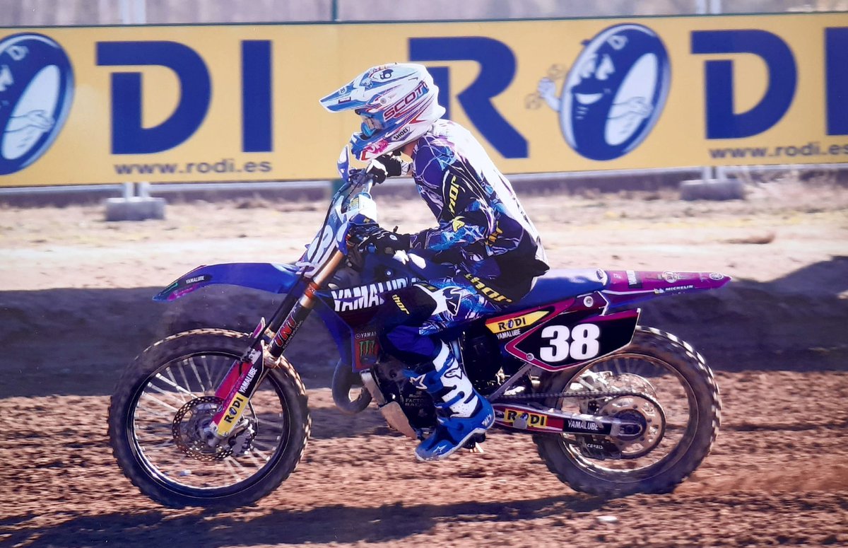 Lo que disfrutabas con una 125 con relación de cambio 13/51 en <a href="/motocros_rufea/">Circuit Rufea</a> 
¡Subías todas las marchas hasta llegar a la 2° curva que las bajabas todas!