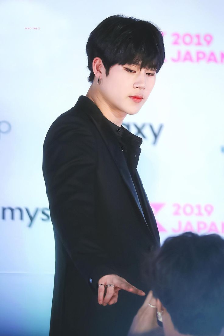 Jooheon in Black is a different Story to tell.... IF YOU ARE WEAK STAY AWAY, i know you will opened xD