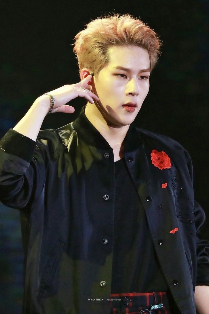 Jooheon in Black is a different Story to tell.... IF YOU ARE WEAK STAY AWAY, i know you will opened xD