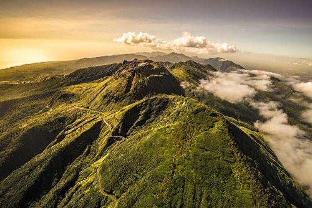 - La SoufrièreLieu: Guadeloupe, Antilles Françaises